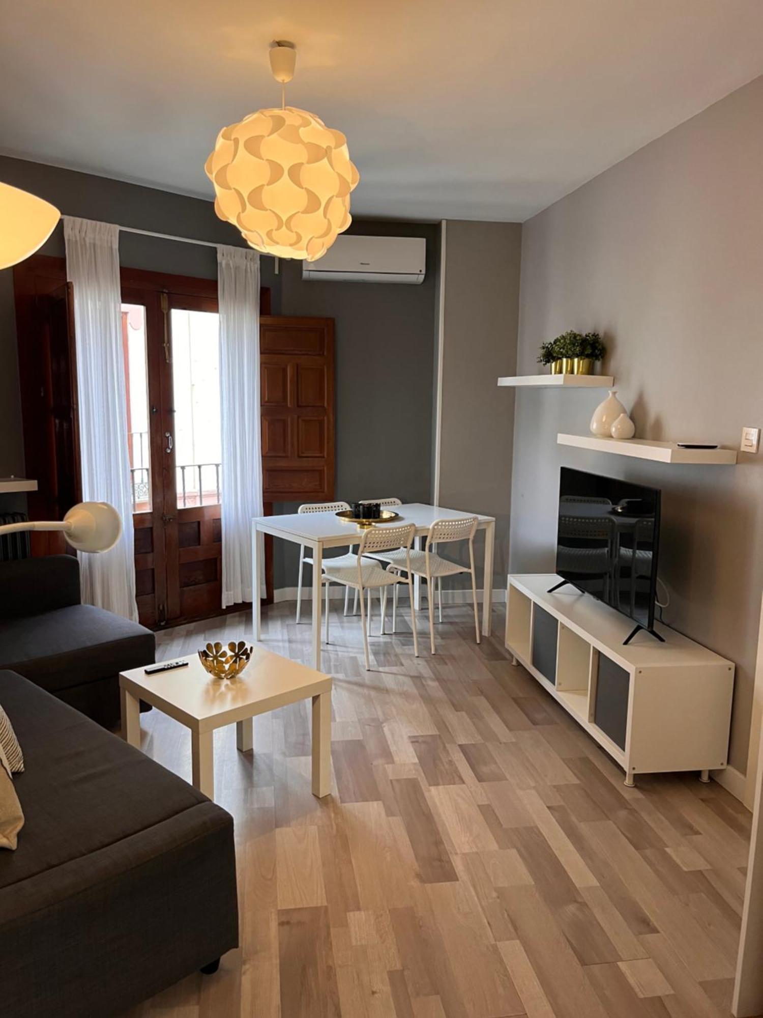 Apartamento 33enjoygranadacentro. Parking Opcional. Granada